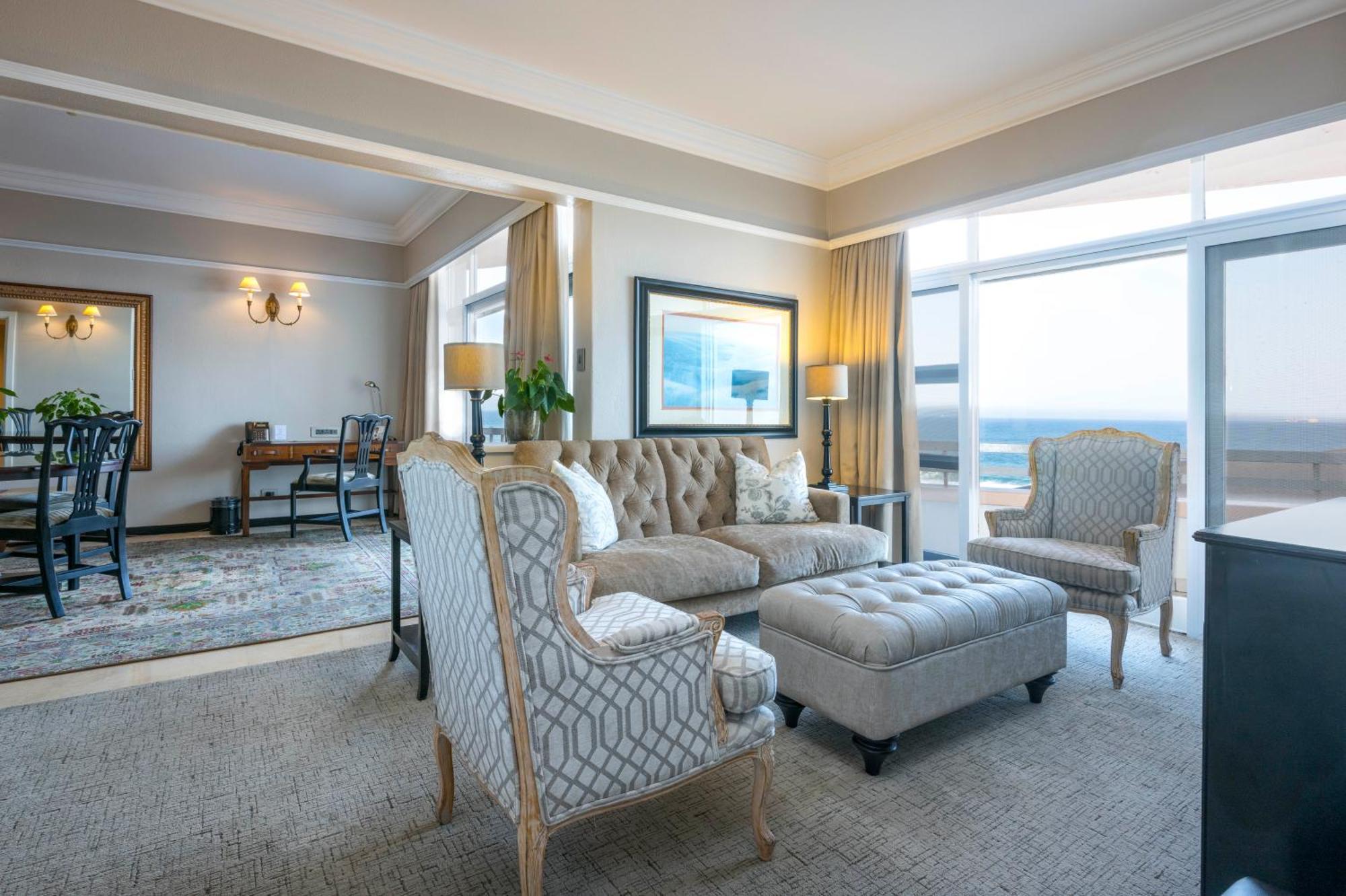 Beverly Hills Дърбан Екстериор снимка A suite at the Cape Town International Convention Centre