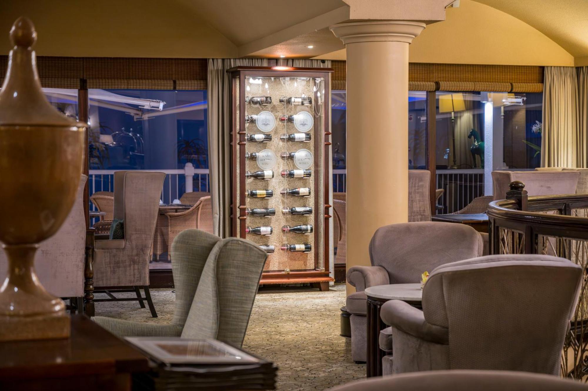 Beverly Hills Дърбан Екстериор снимка The Wine Bar